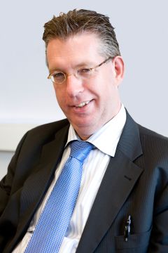  Prof. dr. J.A. Langendijk,  Afdelingshoofd Radiotherapie